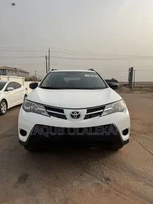 Toyota RAV4 2013 White