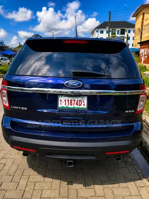 Ford Explorer 2011 Blue