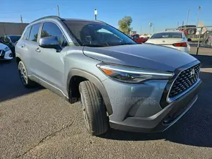 Toyota Corolla Cross XLE AWD 2023 Gray