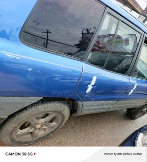 Toyota RAV4 Automatic 2000 Blue