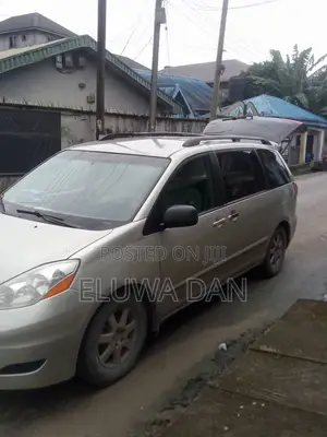 Toyota Sienna 2006