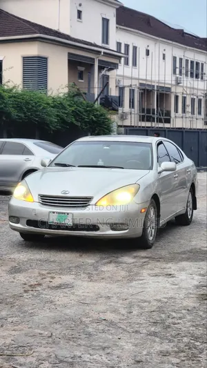 Lexus ES for Hire