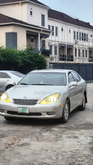 Lexus ES for Hire