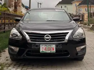 Nissan Altima Sedan 2.5 S 2013 Black