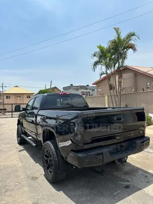 Toyota Tundra 2020 Black