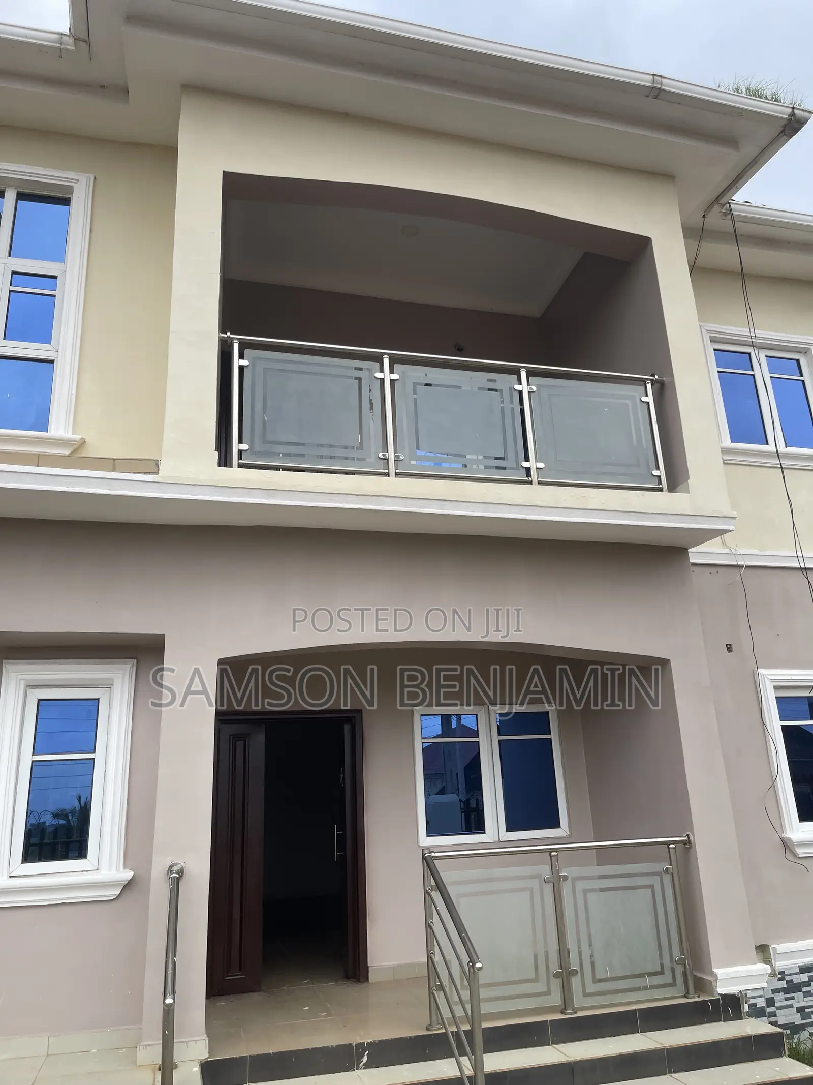 2 Bedroom Flat