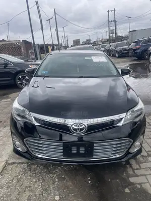 Toyota Avalon Limited Sedan FWD (3.5L 6cyl 6A) 2013 Black