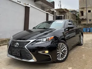 Lexus ES 2013 Black