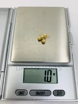 Real 18 Karat Gold Earrings (1 Gram)