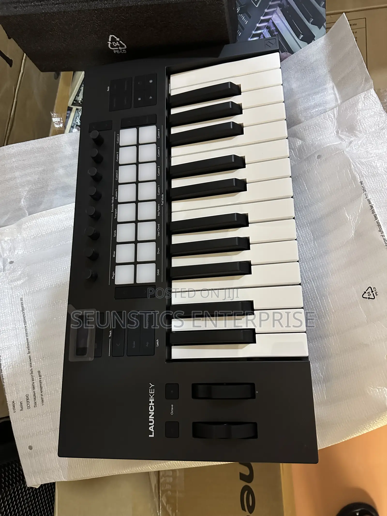 Quality Novation Launchkey MIDI Keyboard