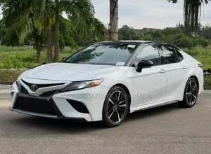 Toyota Camry 2019 White