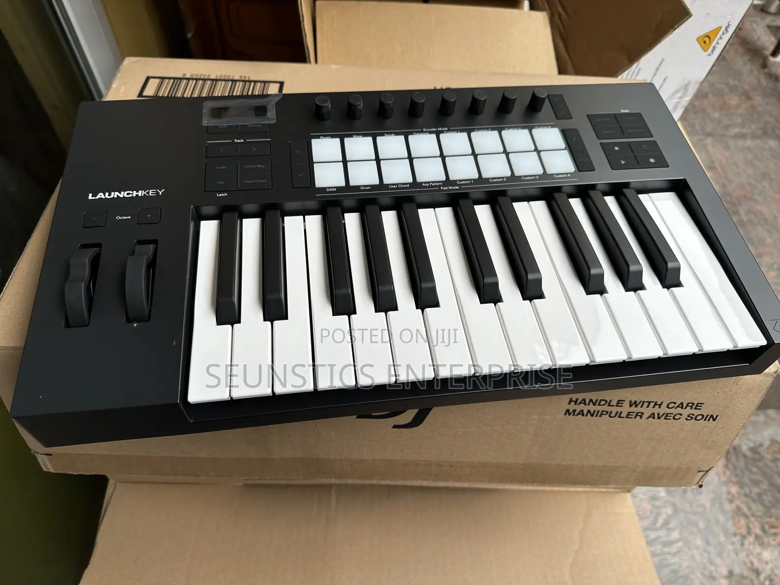 Quality Novation Launchkey MIDI Keyboard