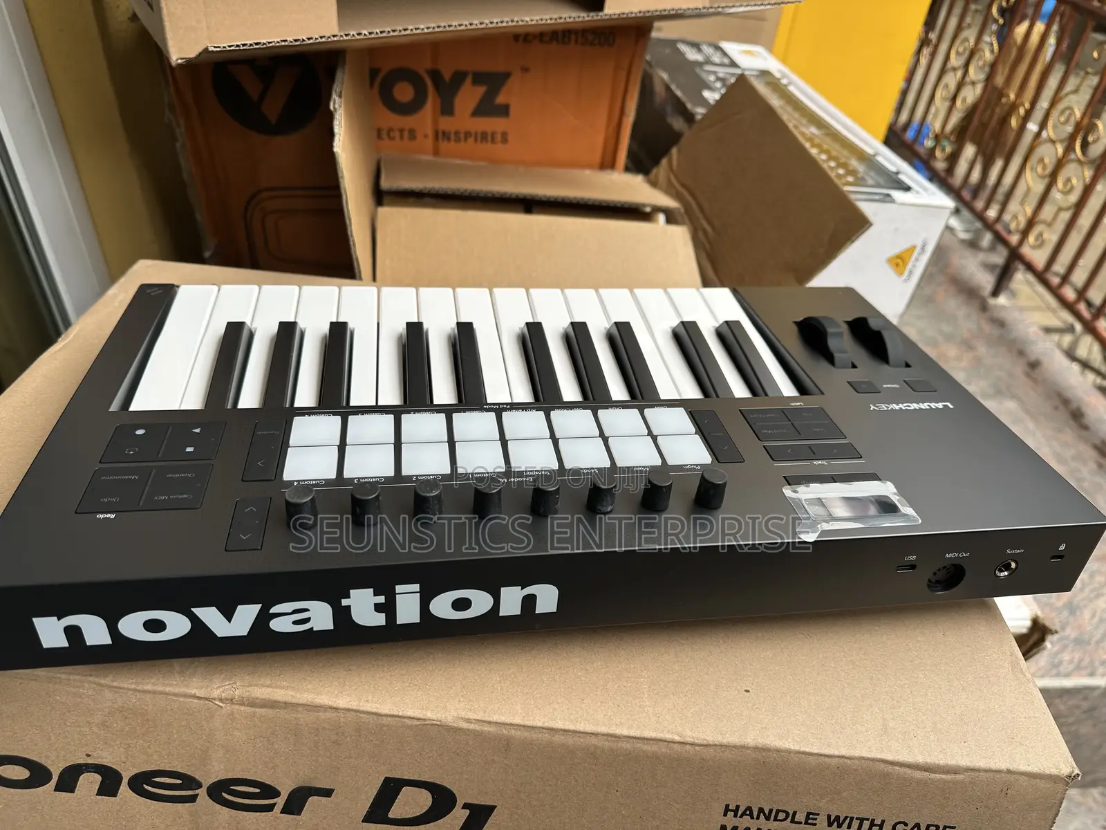 Quality Novation Launchkey MIDI Keyboard