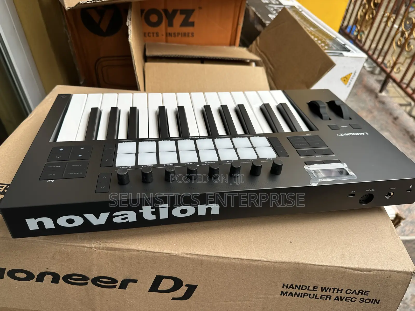 Quality Novation Launchkey MIDI Keyboard