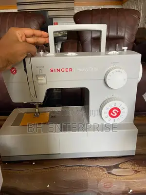 Singer Heavy Duty Machine