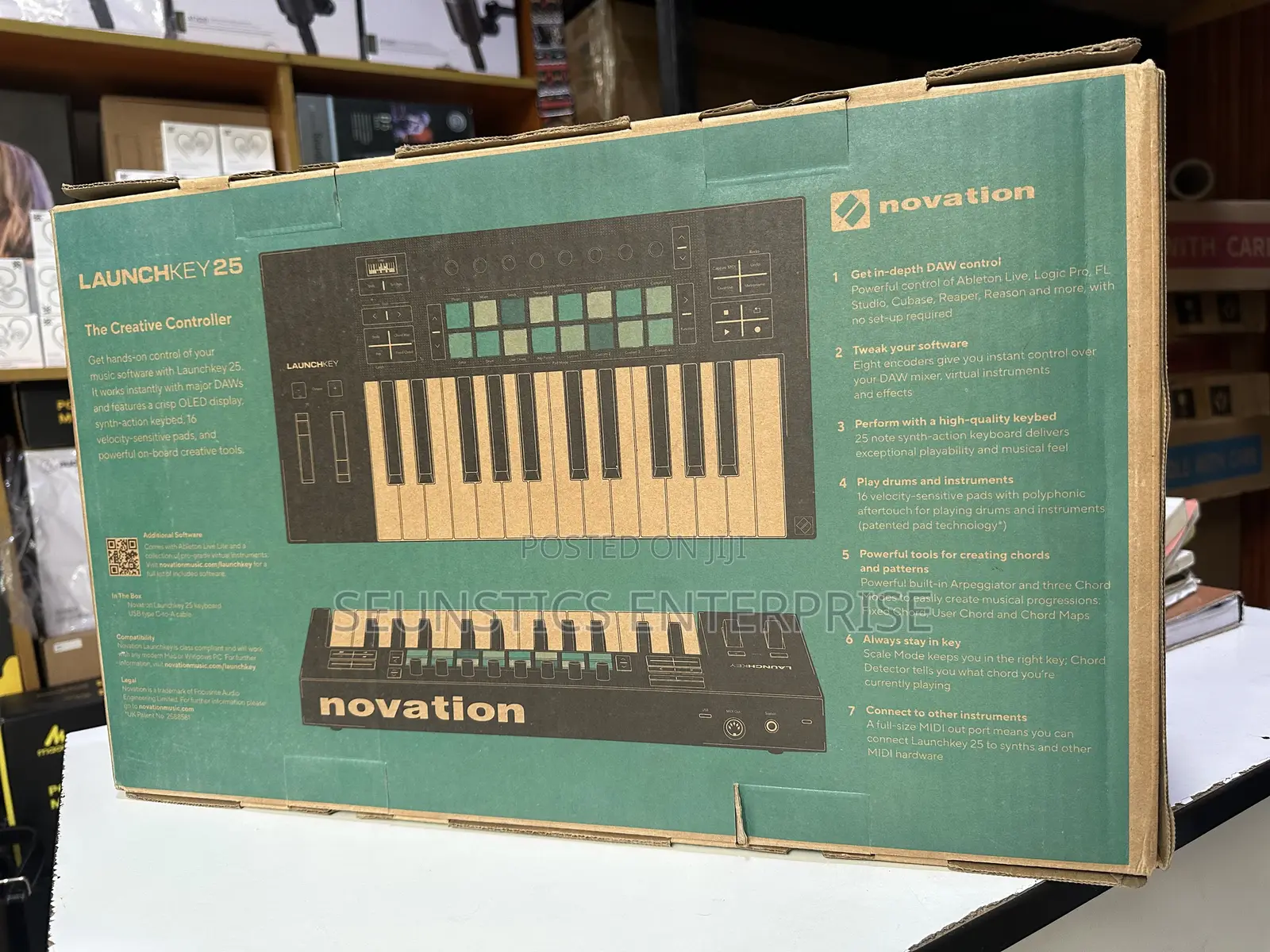 Quality Novation Launchkey MIDI Keyboard