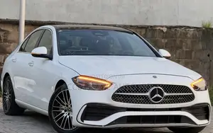 Mercedes-Benz C300 2024 White