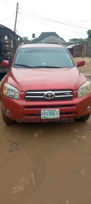 Toyota RAV4 2009 Red