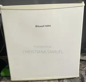 Russell Hobbs RHTTFZ1B Freestanding 31 Litre Freezer White