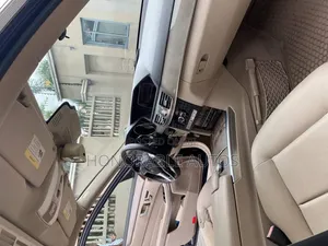 Mercedes-Benz E350 2015 Blue