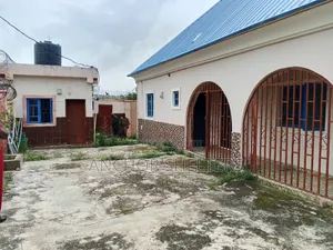 3bdrm Bungalow in 1000 Unit Pegi Kuje for sale