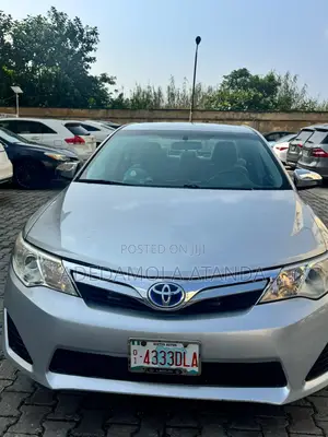 Toyota Camry 2012 Silver