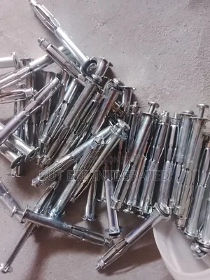 Bolt and Nut M5x20