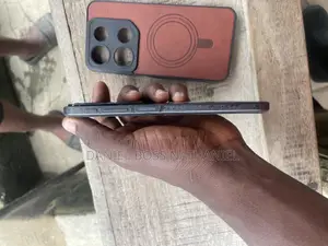 Itel it6910 128 GB Black