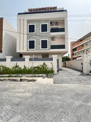 5bdrm Duplex in Lekki Phase 1 for sale