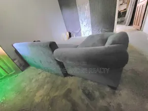 L-Shaped Sitting Room Chairs