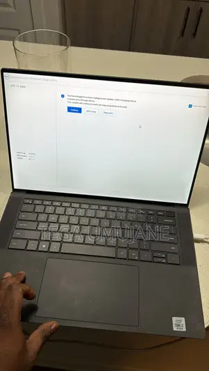 New Laptop Dell XPS 15 9500 16GB Intel Core i7 SSD 250GB