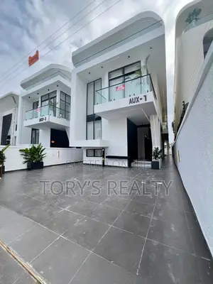 5bdrm Duplex in Lekki Expressway for sale