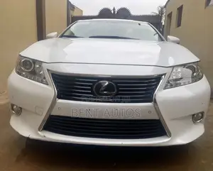 Lexus ES 350 FWD 2014 White