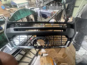 Hilux Front Grille