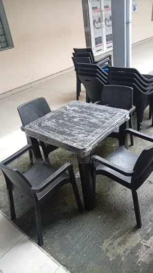 Dinning Set for Homes/ Bars/Restaurants