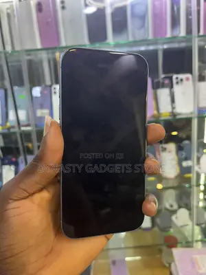 Apple iPhone 16 128 GB Green