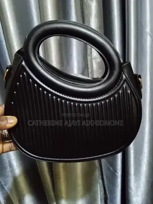 Chic/Trendy Mini Crossbody Bags and Felt Totes