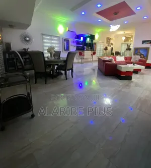 5bdrm Duplex in Estate, Lekki for sale