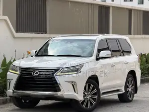 Lexus LX 570 AWD 2019 White