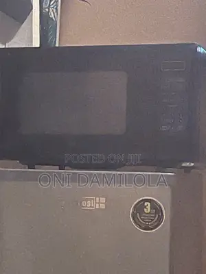 Microwave Barely 5 Month Use