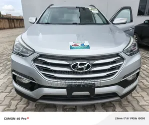 Hyundai Santa Fe SE Ultimate AWD 2018 Silver