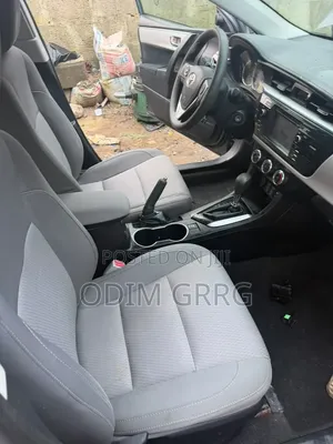Toyota Corolla LE Premium 4dr Sedan (1.8L 4cyl CVT) 2014 Gray