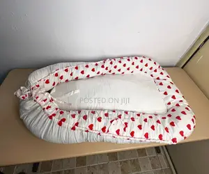 Pet Bed With Love Design (M)