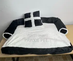 Short Fur Donut Bed 60cm
