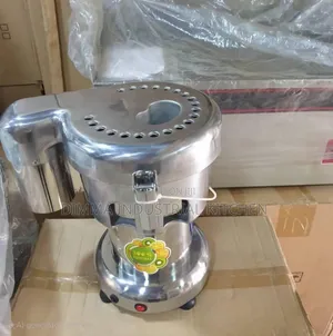 Big Commercial Juice Extractor