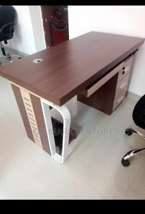 Luxury 1.2 Meters Office Table