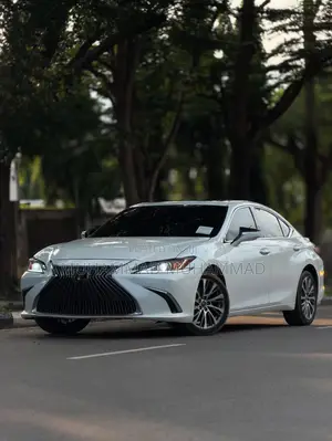 Lexus ES 350 Luxury 2021 White