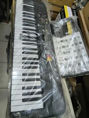 Yamaha PSR-F52 61 Keys Entry Level Keyboard