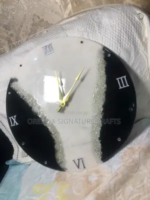 Luxury Handmade Resin Wall Clock