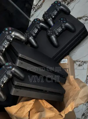 Play Station 4